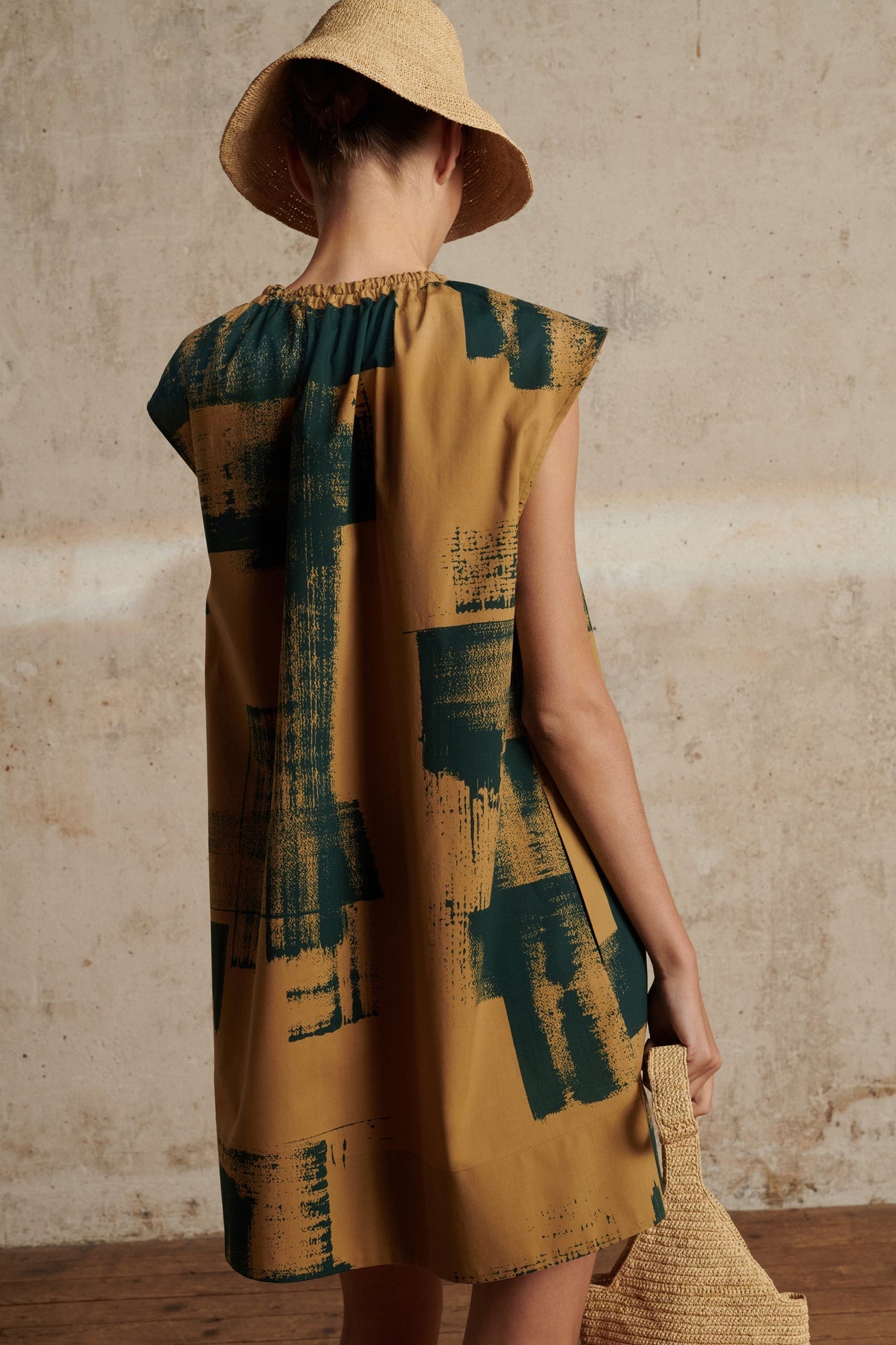 TELLA BEIGE DRESS vue 2