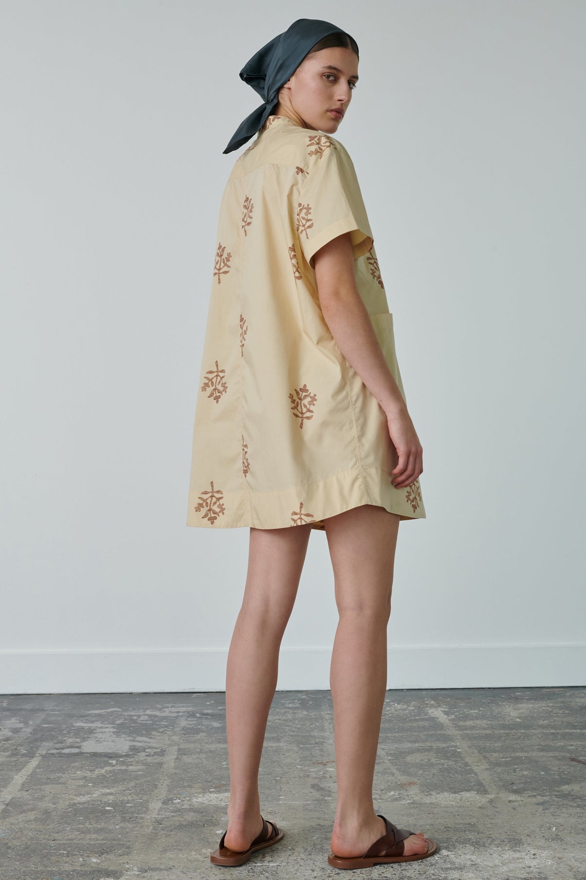 UNIQUE ORANGE DRESS vue 4